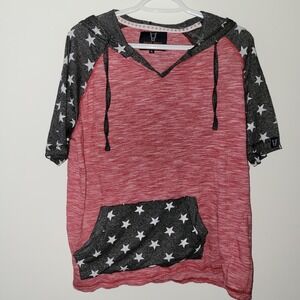 Quilted Giraffe Short Sleeve Hoodie Women's Size XL Red Black Stars Hooded